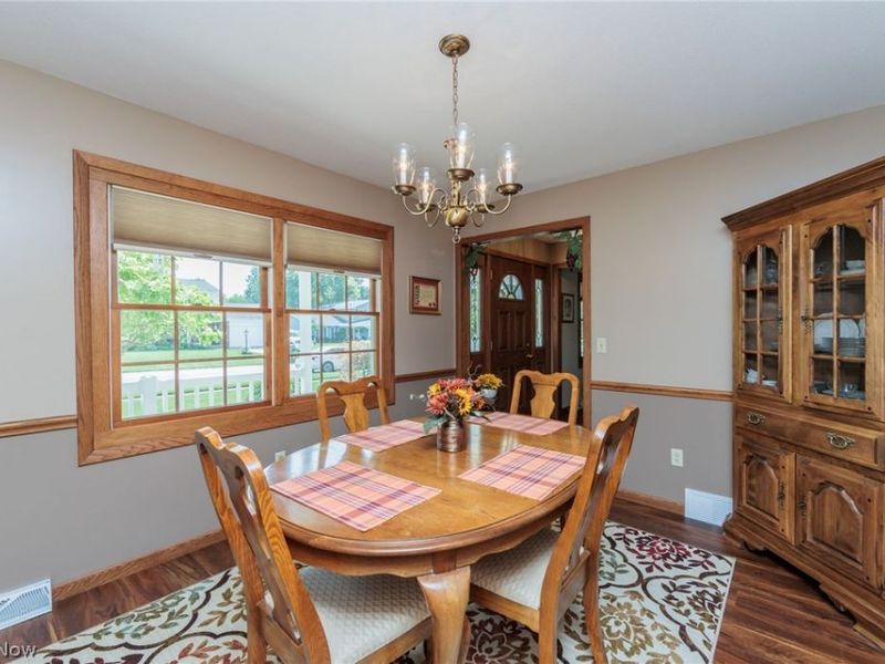 316 Crestview Drive, Elyria, OH 44035 Photo 5