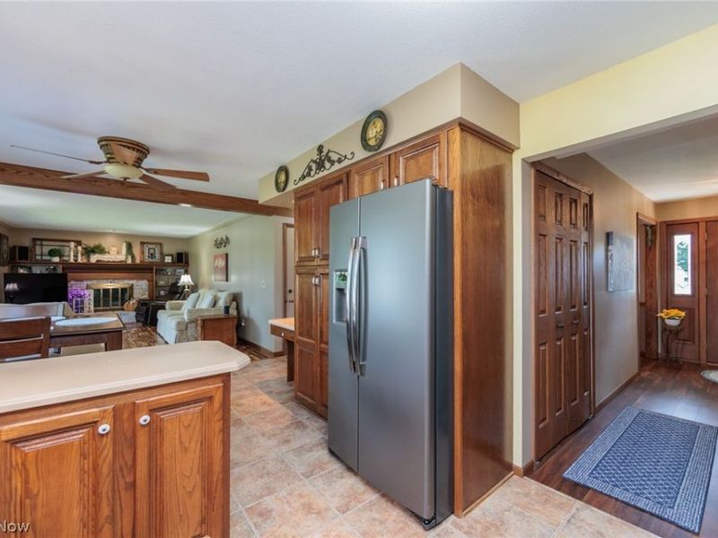 316 Crestview Drive, Elyria, OH 44035 Photo 9