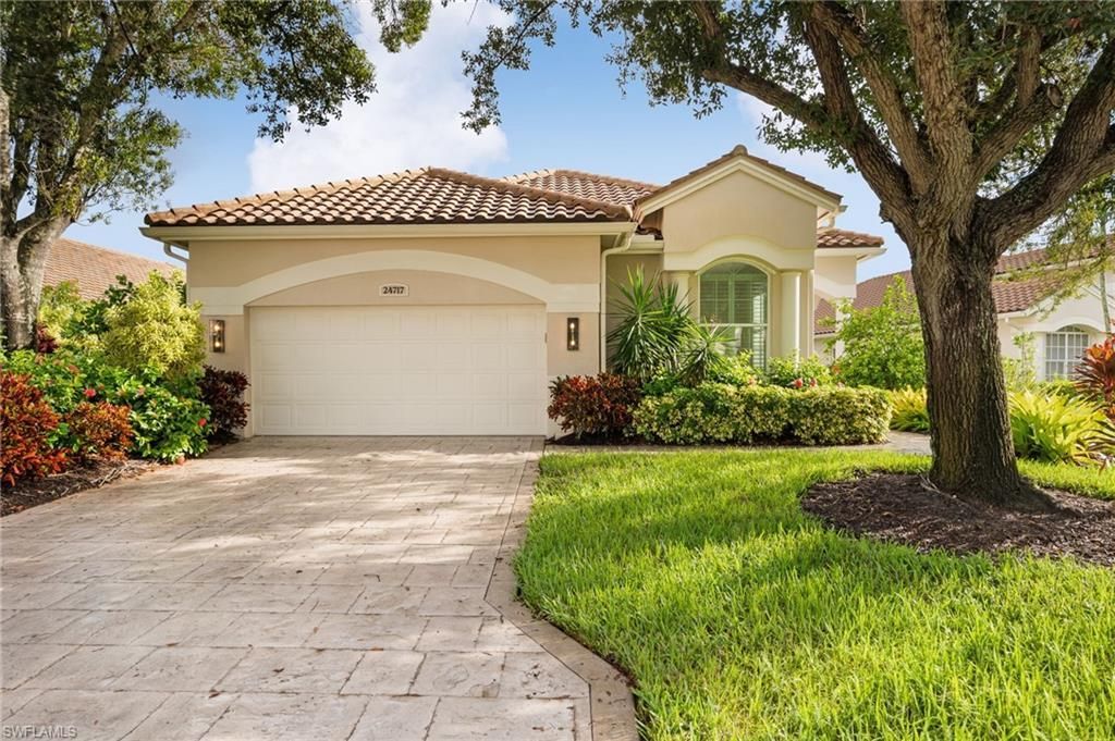 24717 Hollybrier Ln, Bonita Springs, FL 34134 Photo