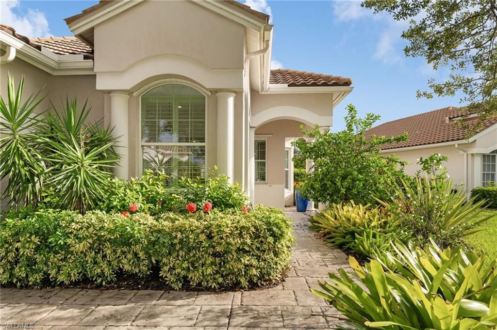 24717 Hollybrier Ln, Bonita Springs, FL 34134 Photo