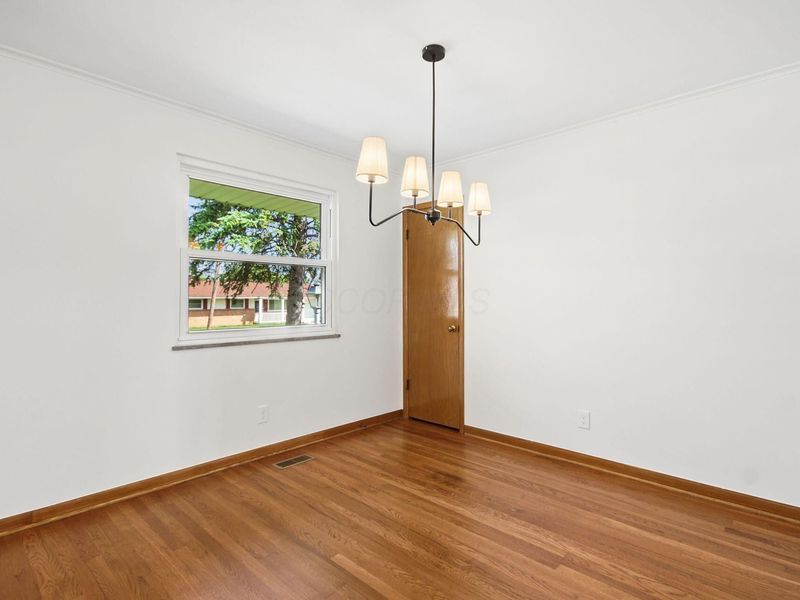 1028 Bellflower Avenue, Columbus, OH 43204 Photo 11