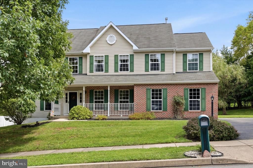 2020 SWEETGUM LANE , COLLEGEVILLE, PA 19426