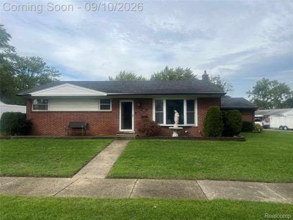 11507 Farthing Drive, Sterling Heights, Mi 48314