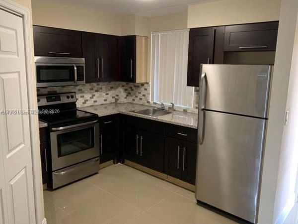 6175 NW 186th St , Unit 305, Hialeah, FL 33015