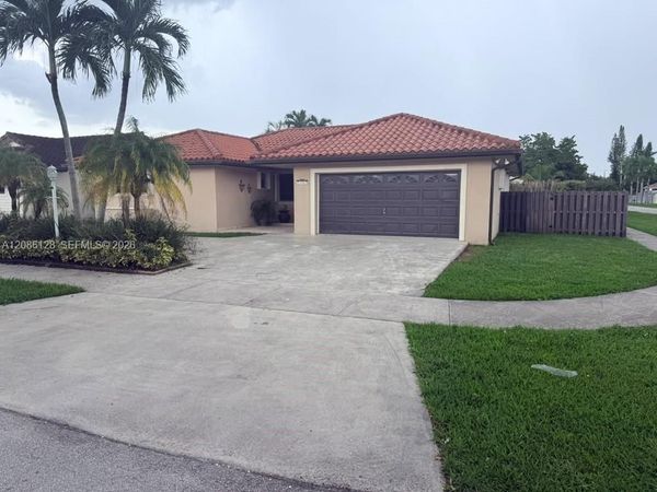 3381 SW 140th Ave, Miami, FL 33175