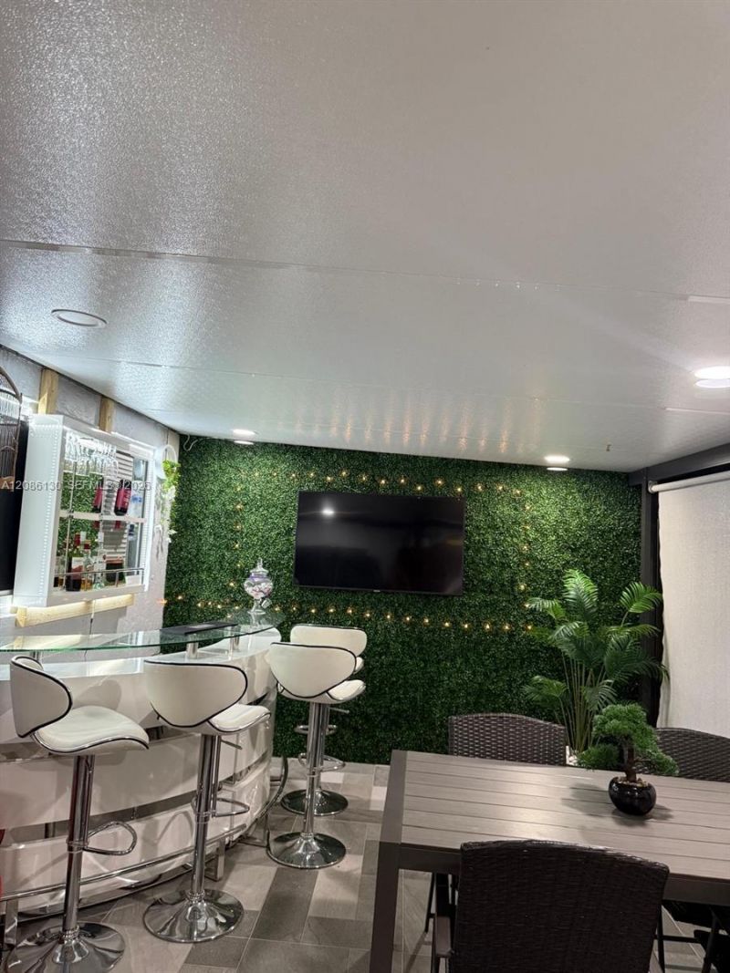 6620 W 2nd Ct, Unit 103, Hialeah, FL 33012 Photo