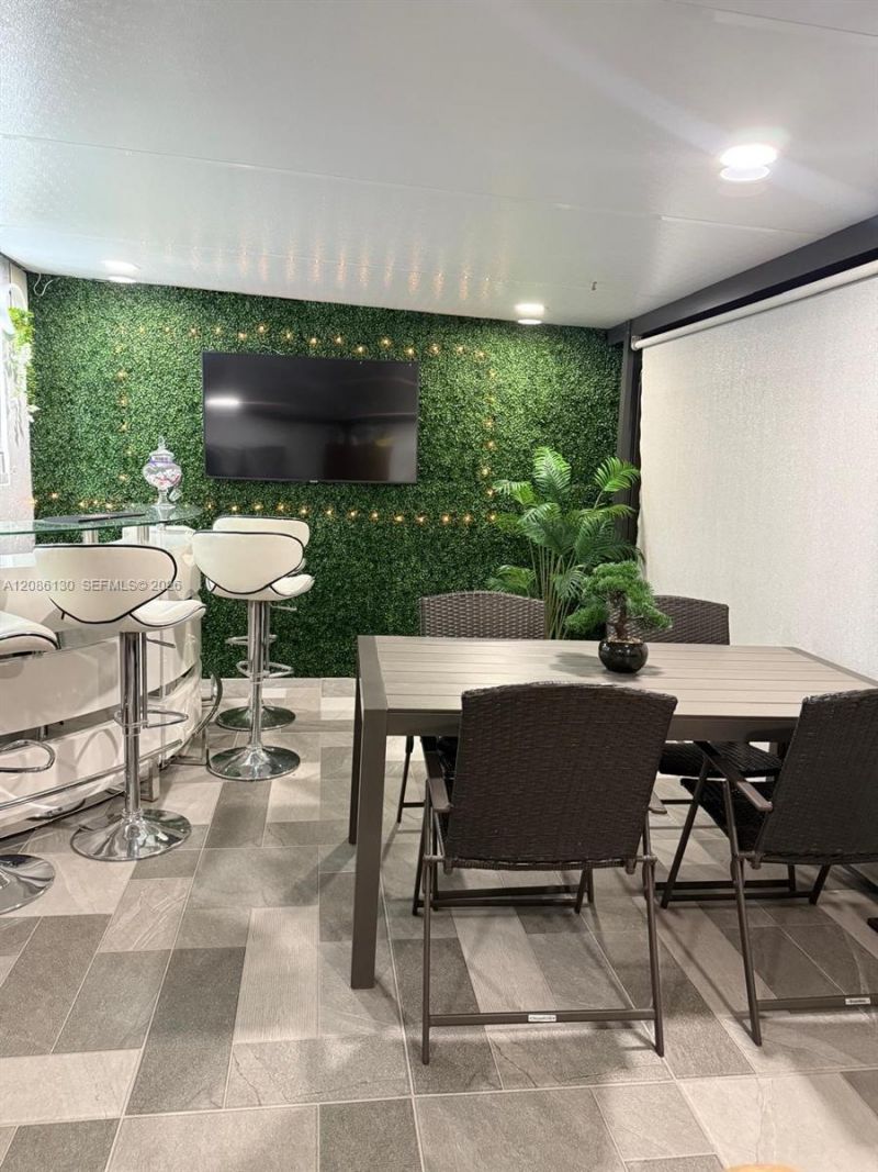 6620 W 2nd Ct, Unit 103, Hialeah, FL 33012 Photo