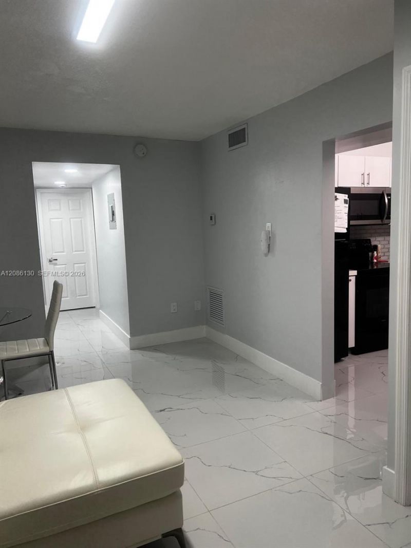 6620 W 2nd Ct, Unit 103, Hialeah, FL 33012 Photo
