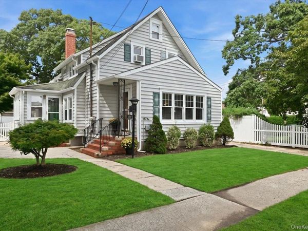 1090 Webber Avenue, South Hempstead, NY 11550