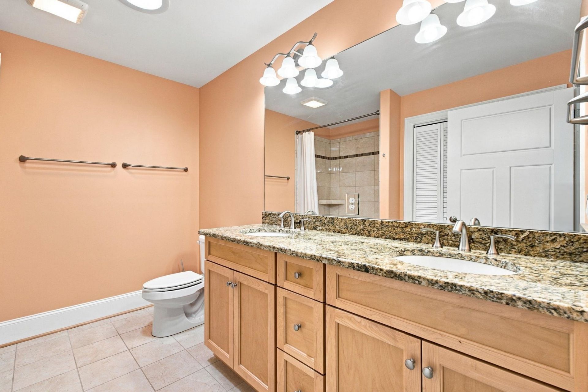 128 Knotty Pine Way Photo 18