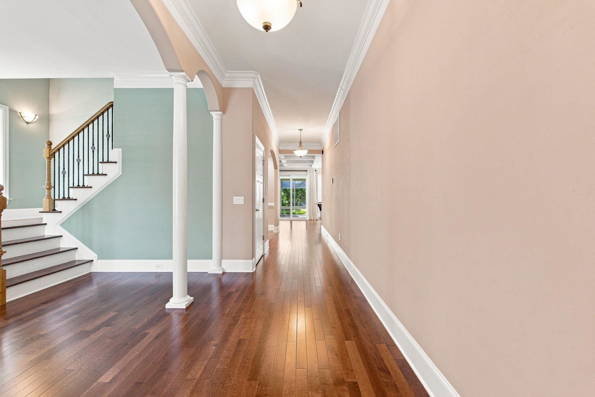 128 Knotty Pine Way Photo 33