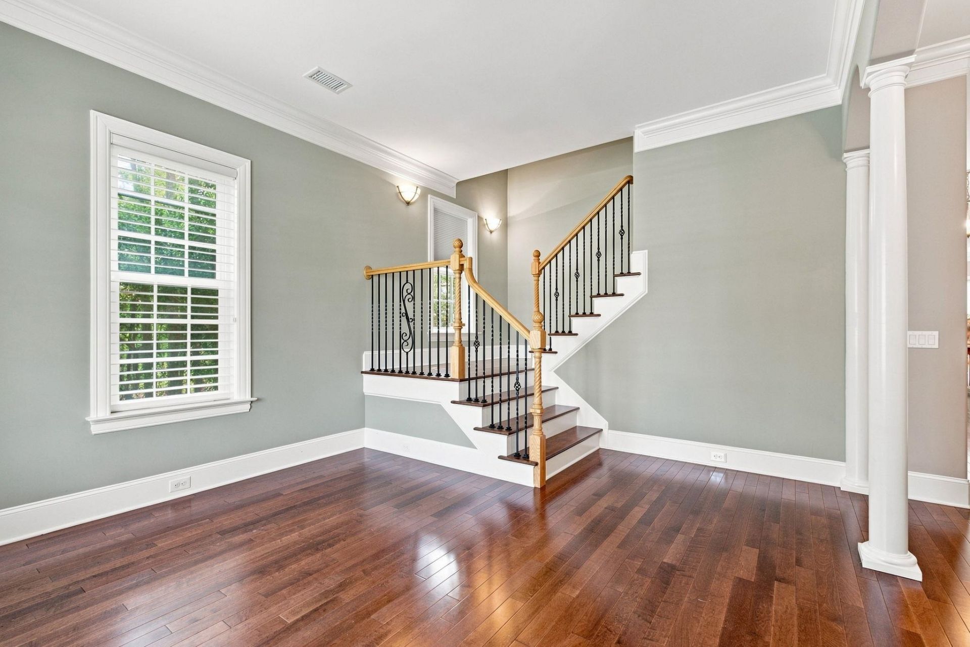 128 Knotty Pine Way Photo 8