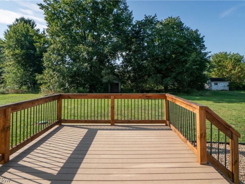 1232 Canyon Street NE, Uniontown, OH 44685 Photo 36