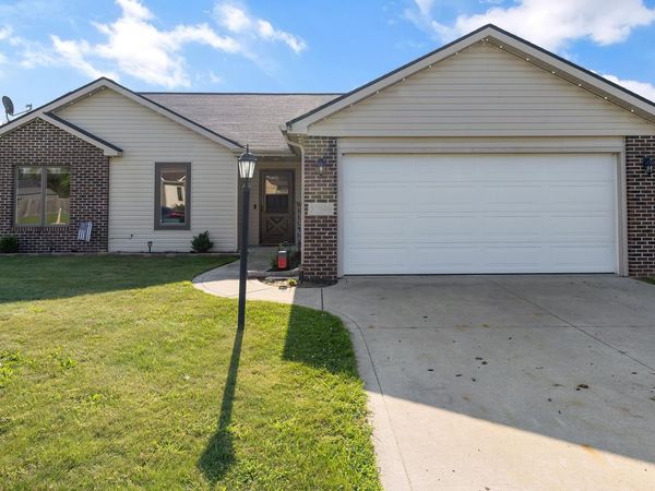 57946 Nana Lane, Goshen, IN 46528