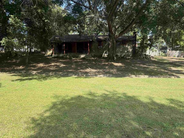 110 CHURCH ST, Hornsby, TN 38044