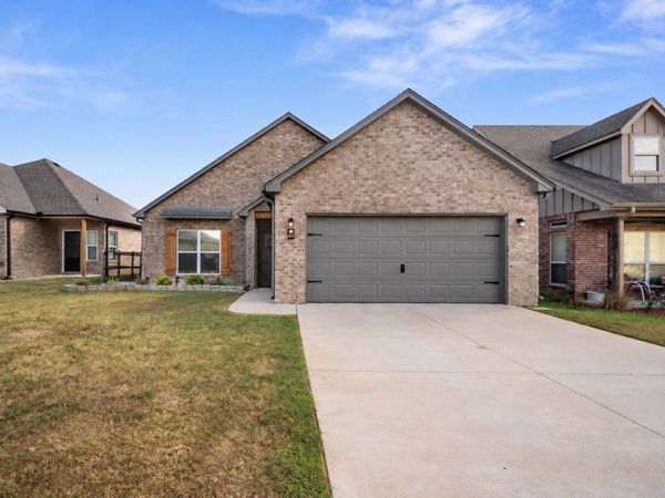 26776 E 143rd Street S, Coweta, OK 74429