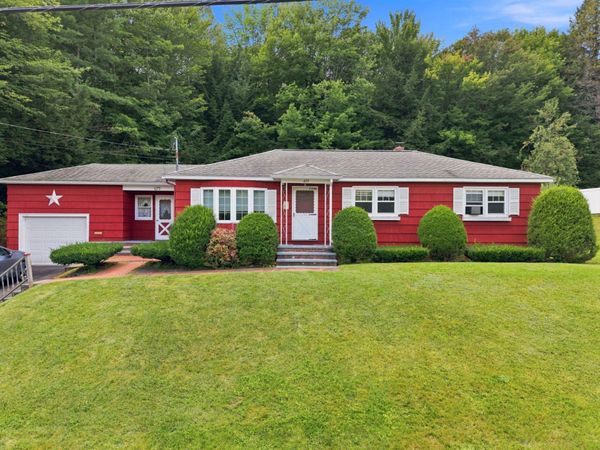 679 Penobscot Street , Rumford, ME 04276