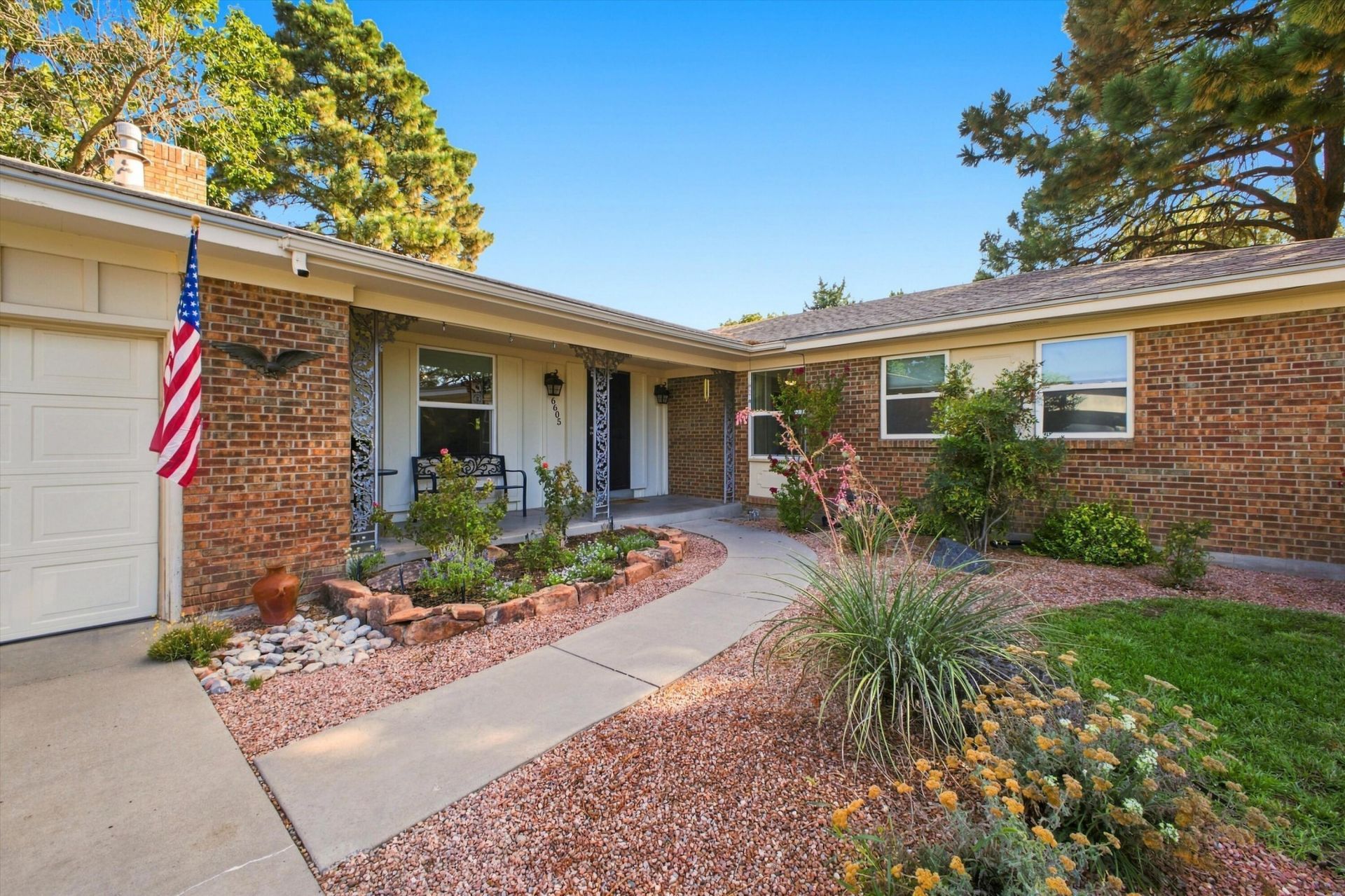 6605 Arroyo Del Oso Avenue Ne, Albuquerque, NM 87109 Main Photo
