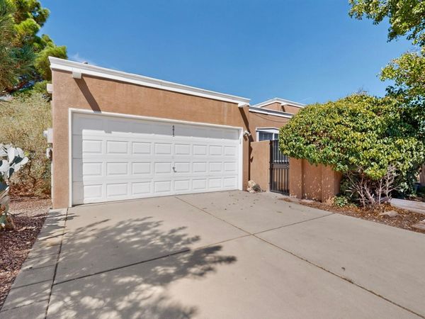 6615 Saint Josephs Avenue NW, Albuquerque, NM 87120
