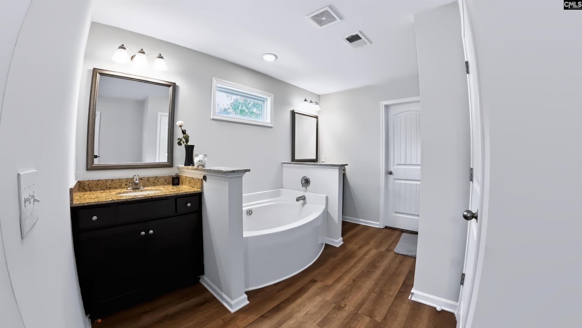 105 Shadowbrook Way Photo 5