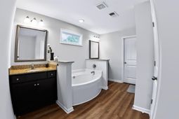 105 Shadowbrook Way photo 4
