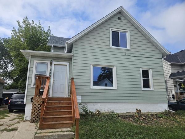 1826 St Clair STREET, Racine, WI 53402