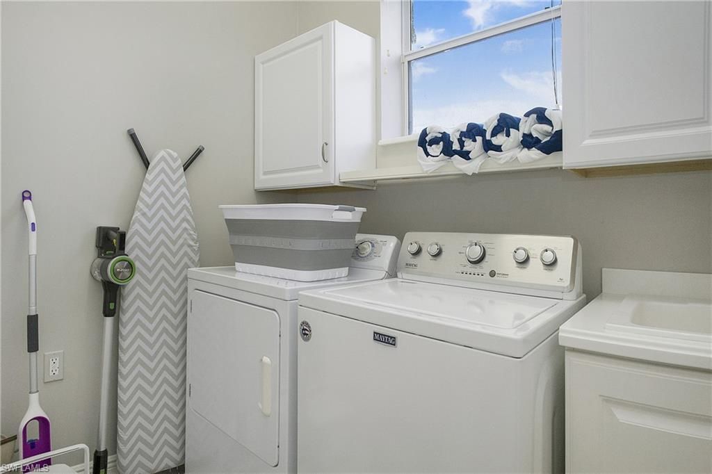 3093 Aviamar Cir, Unit 7-203, Naples, FL 34114 Photo