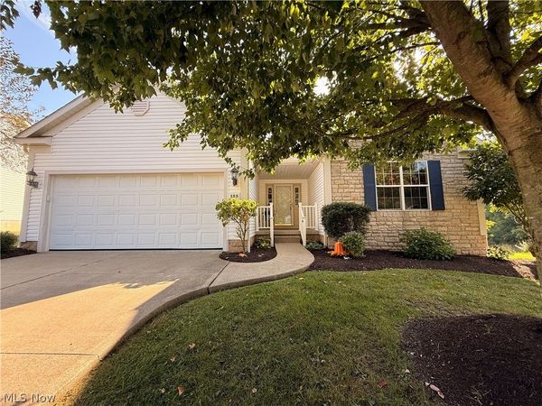 125 Pondview Circle , Rittman, OH 44270