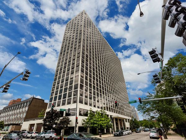 4343 N Clarendon Avenue , Unit 2505, Chicago, IL 60613