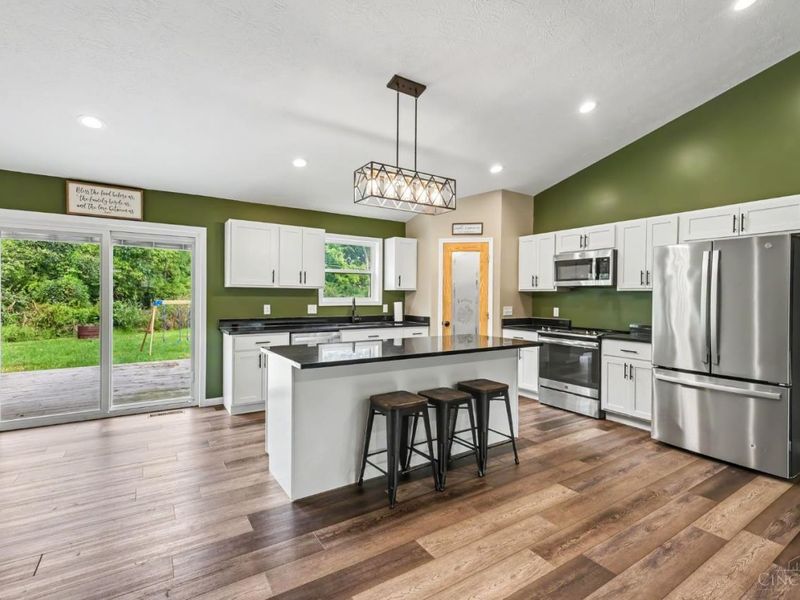 7425 King Road, Sardinia, OH 45171 Photo 6