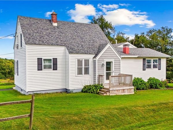 10517 Roberts Road , Sauquoit, NY 13456