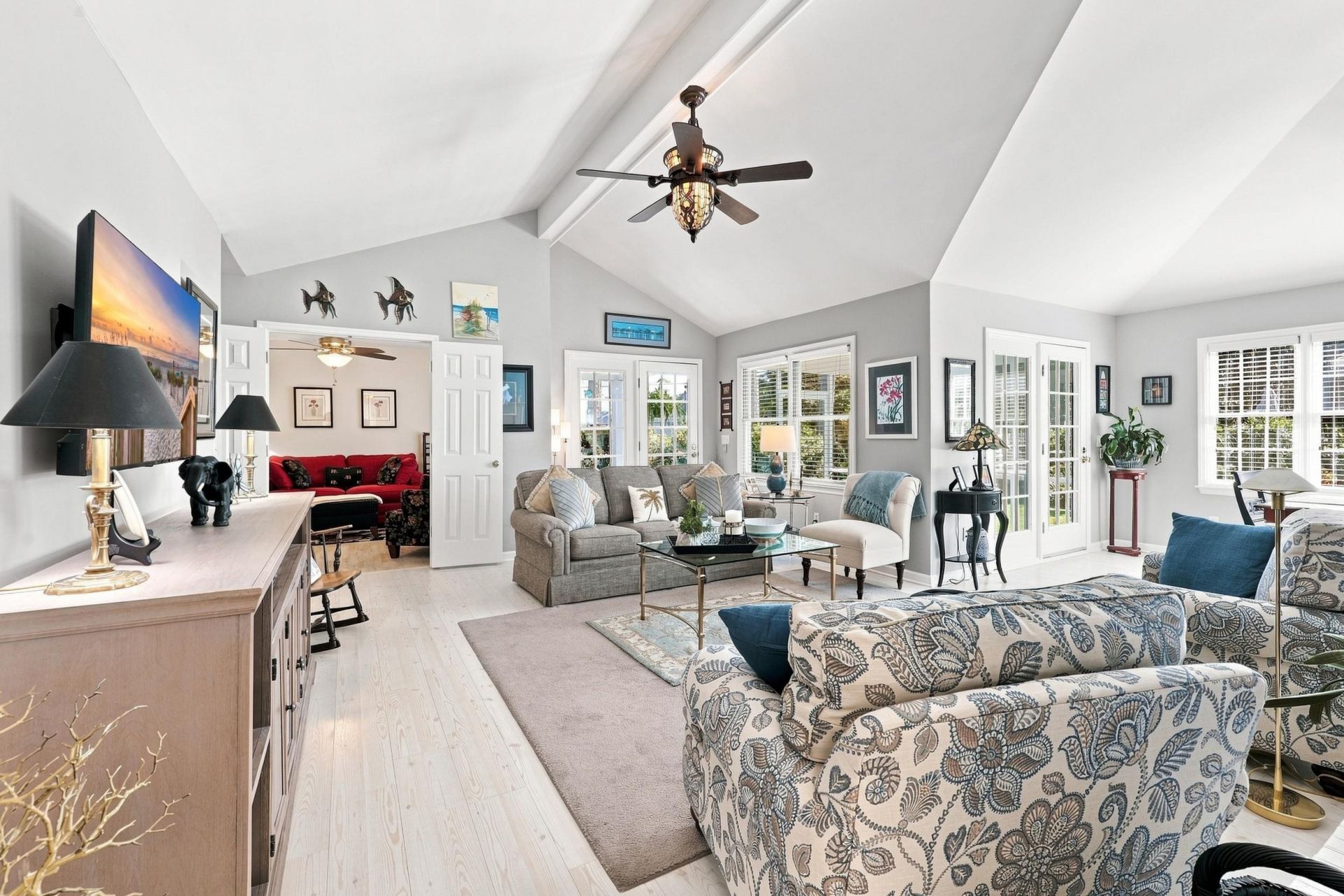 2012 Ladybank Dr. Photo 10