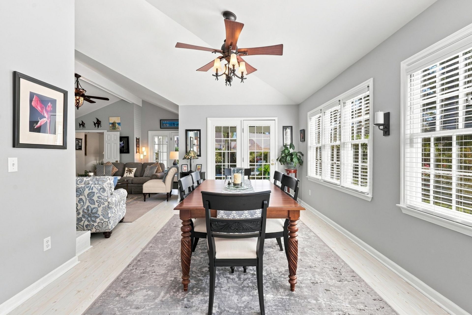 2012 Ladybank Dr. Photo 17