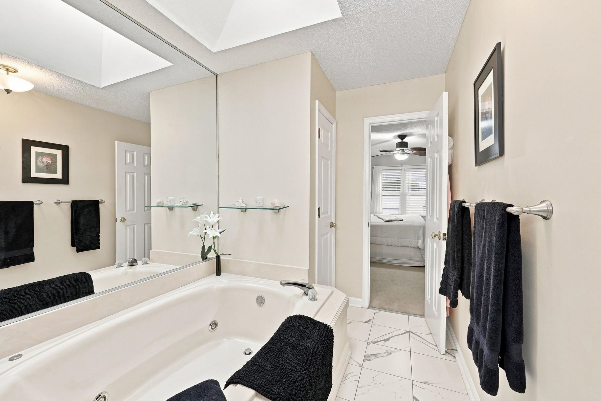 2012 Ladybank Dr. Photo 28