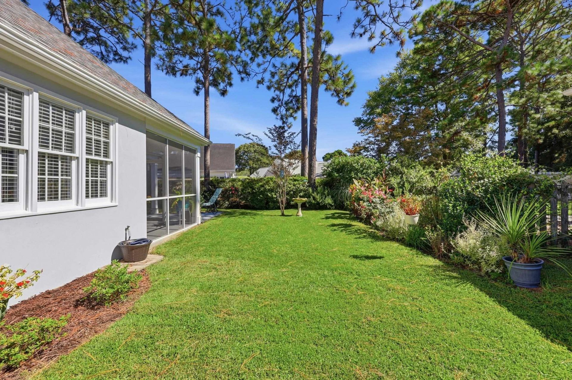 2012 Ladybank Dr. Photo 40