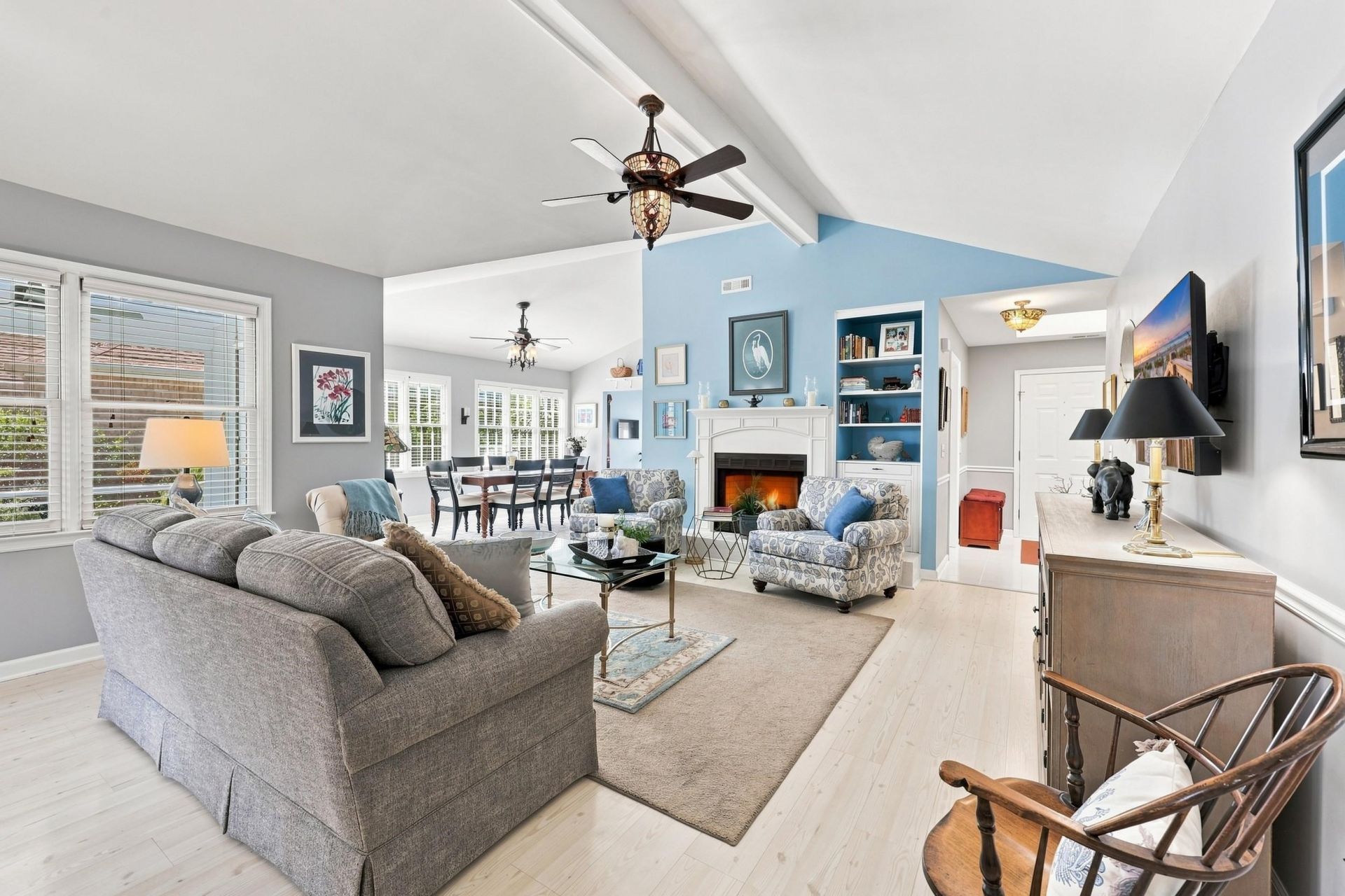 2012 Ladybank Dr. Photo 9