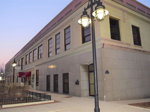 736 SW WASHINGTON Street, Unit 2G-2, Peoria, IL 61602