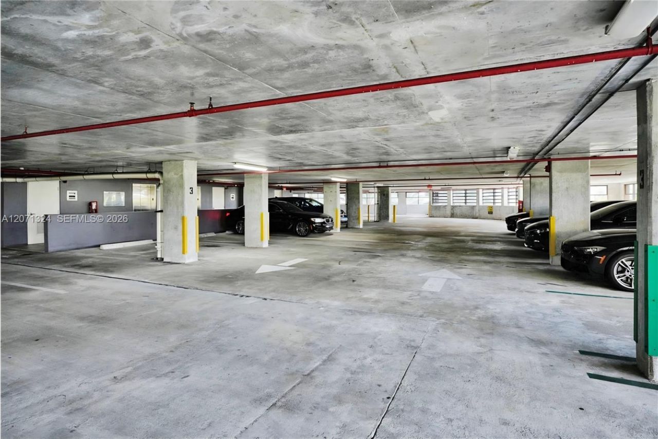 323 Sunny Isles Blvd, Sunny Isles Beach, FL 33160 Photo