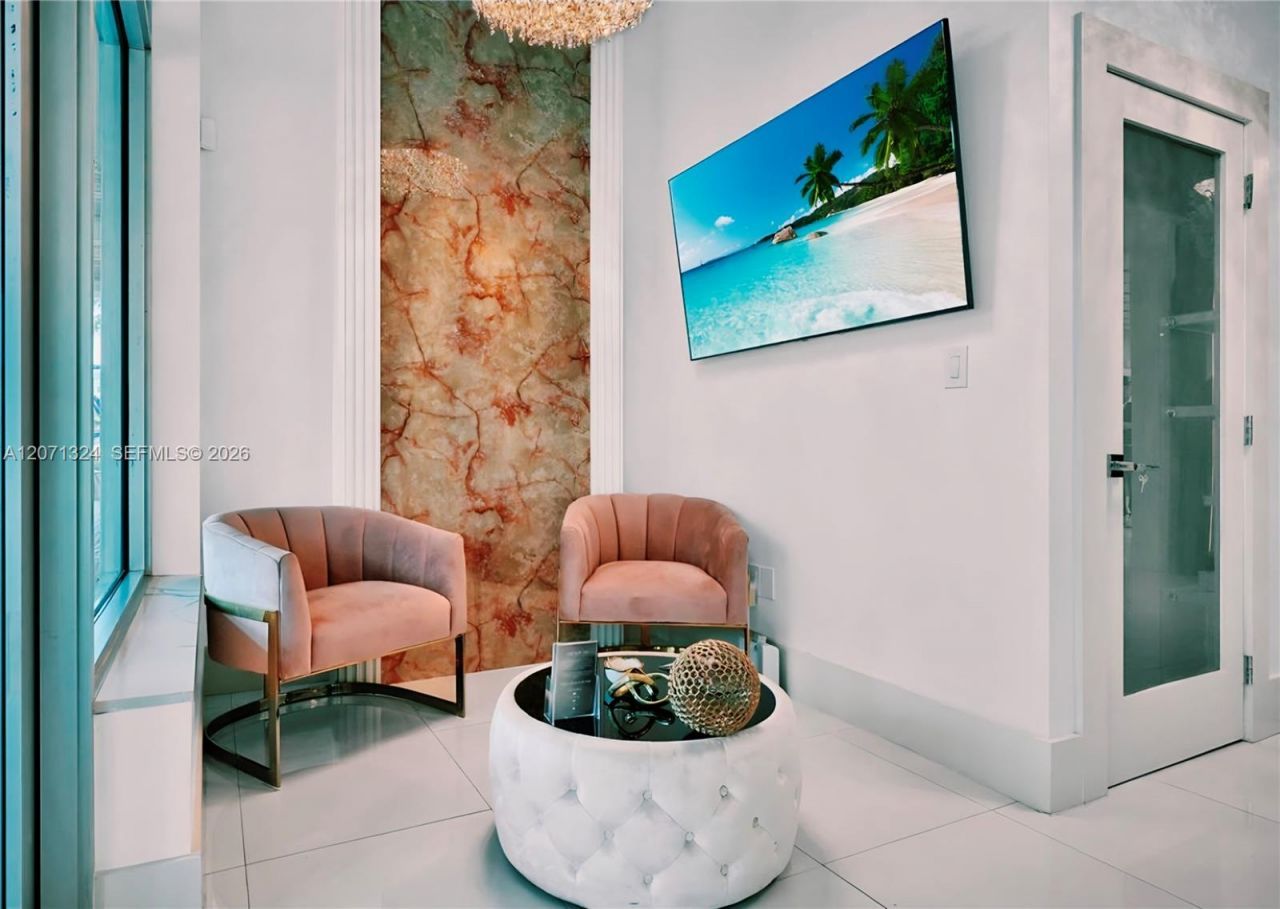 323 Sunny Isles Blvd, Sunny Isles Beach, FL 33160 Photo