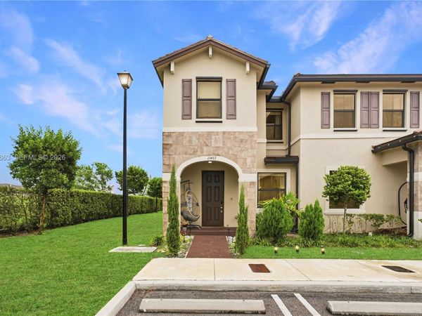 11467 W 34th Ct, Hialeah, FL 33018