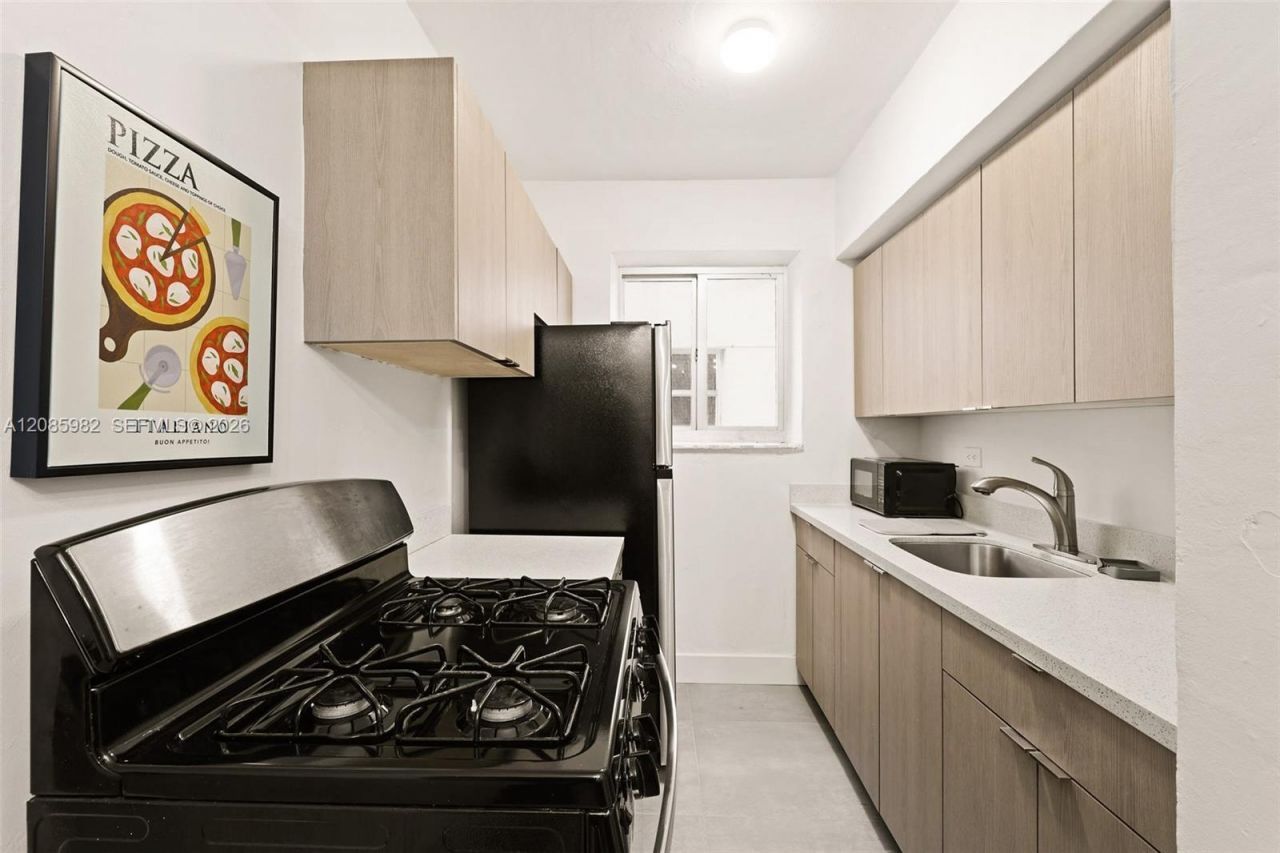7340 Harding Ave, Unit 5, Miami Beach, FL 33141 Photo
