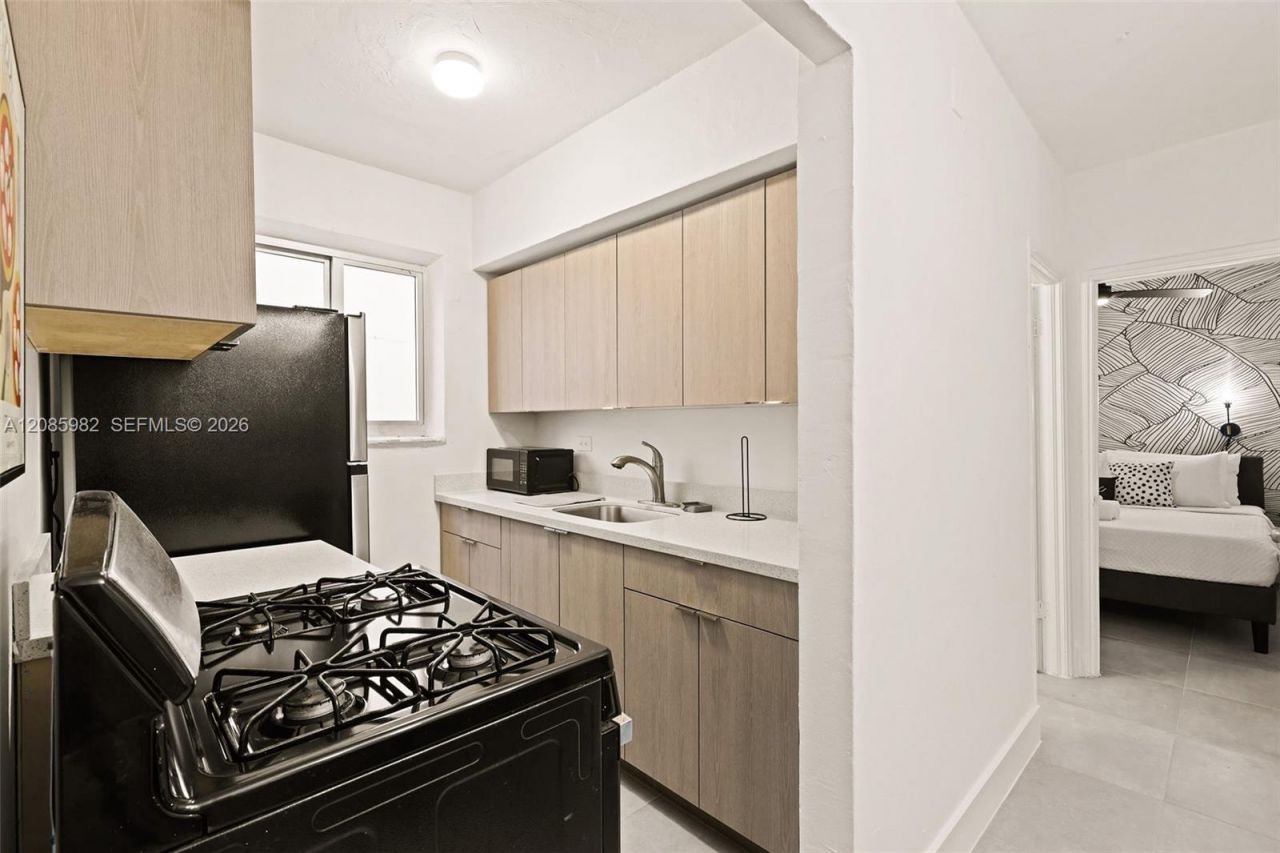 7340 Harding Ave, Unit 5, Miami Beach, FL 33141 Photo