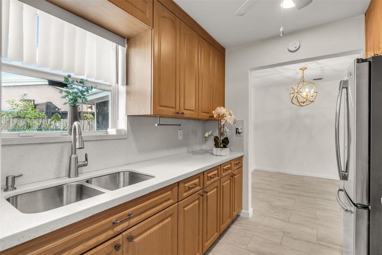 1851 N 69th Ave, Hollywood, FL 33024 Photo