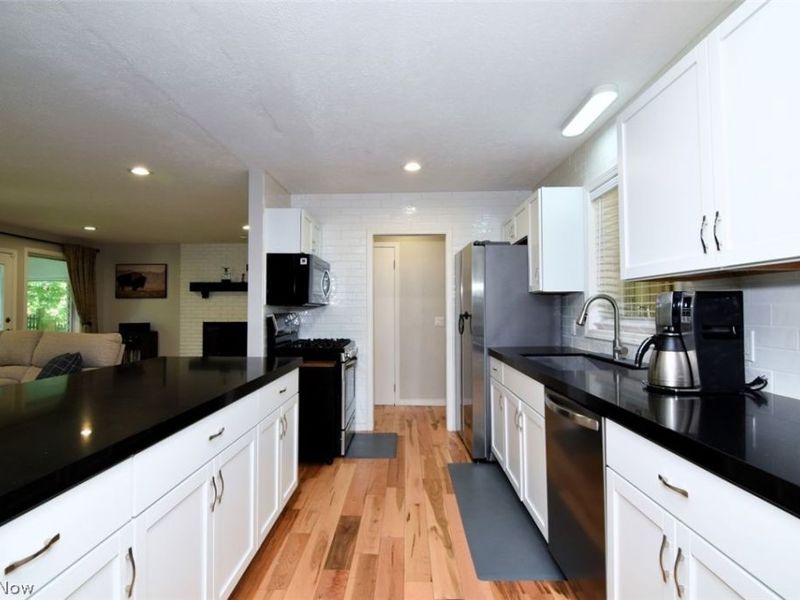 4240 Som Center Road, Moreland Hills, OH 44022 Photo 8