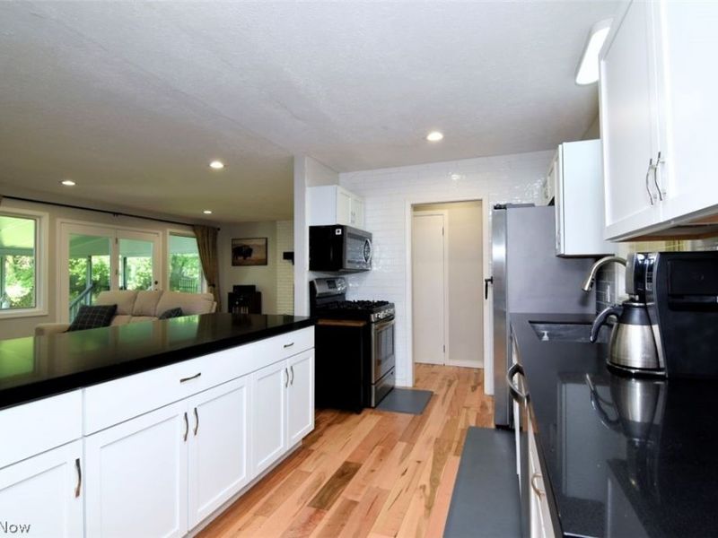 4240 Som Center Road, Moreland Hills, OH 44022 Photo 9