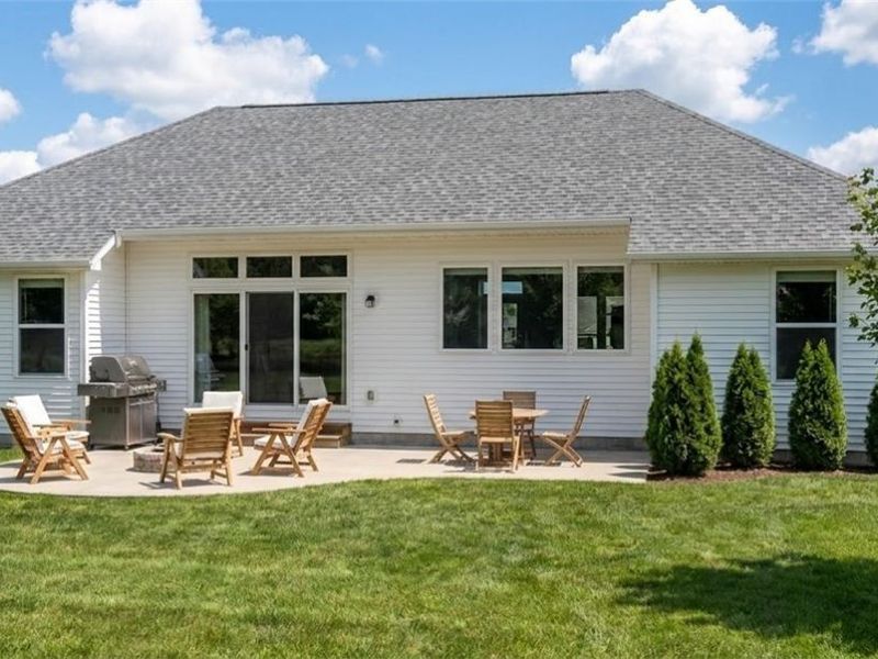 2564 Estate Drive, Wooster, OH 44691 Photo 3