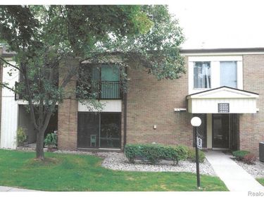 18403 University Park Dr Drive, Livonia, Mi 48152