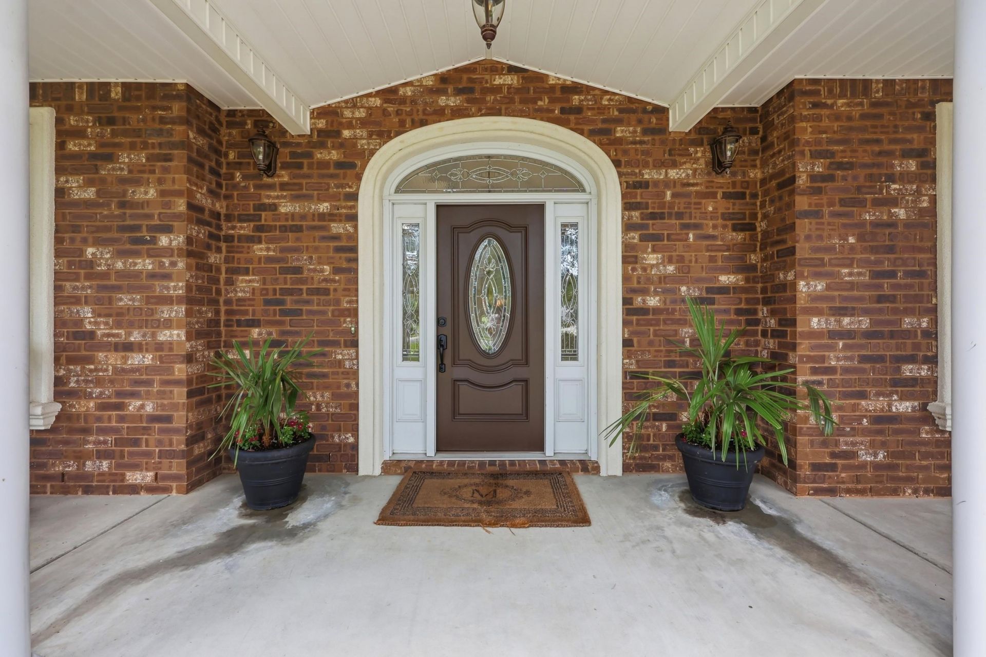 460 Chamberlin Dr. Photo 4