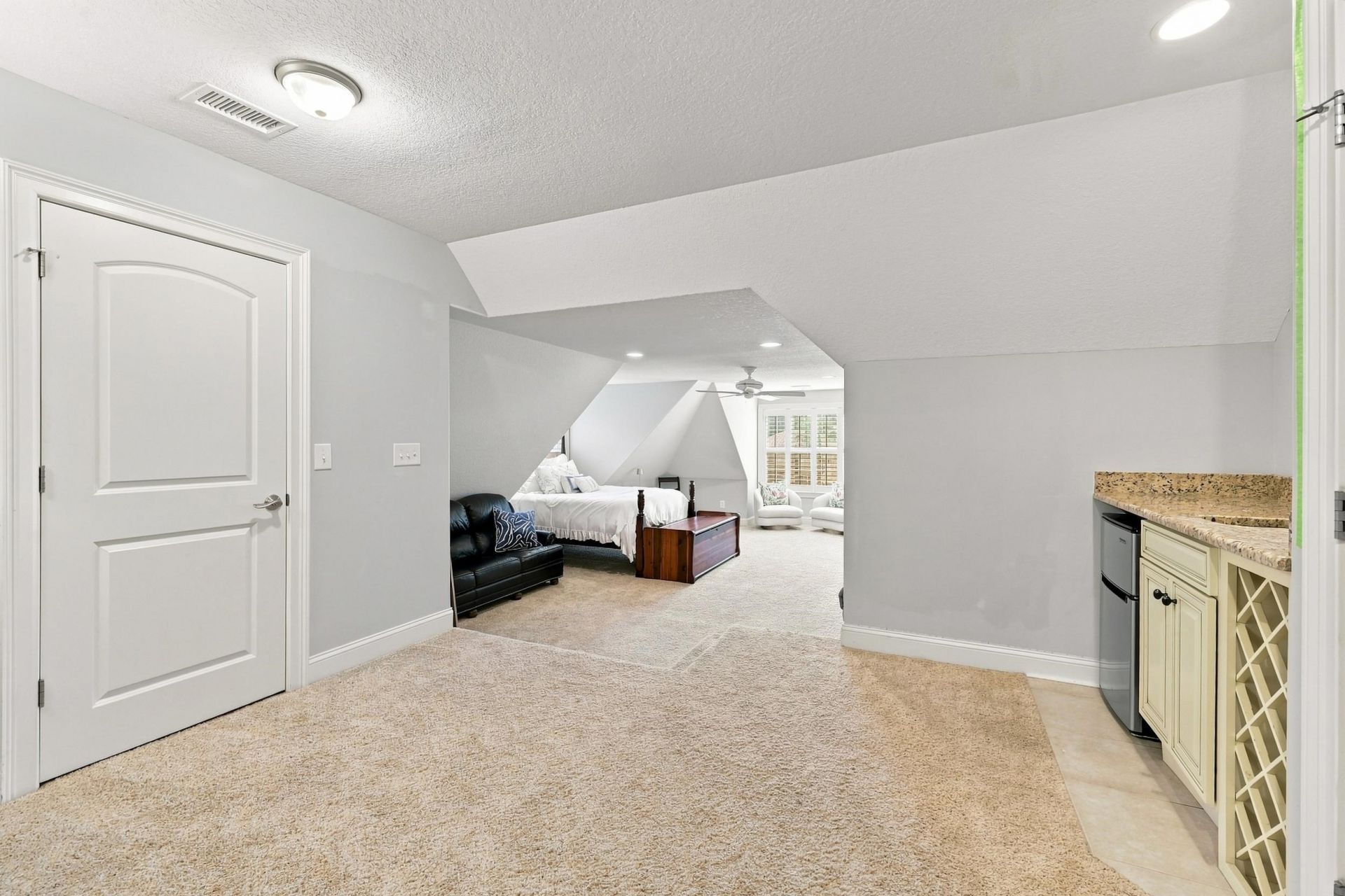 460 Chamberlin Dr. Photo 41