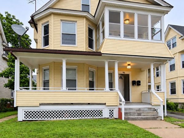 45 Middlesex St, Springfield, MA 01109